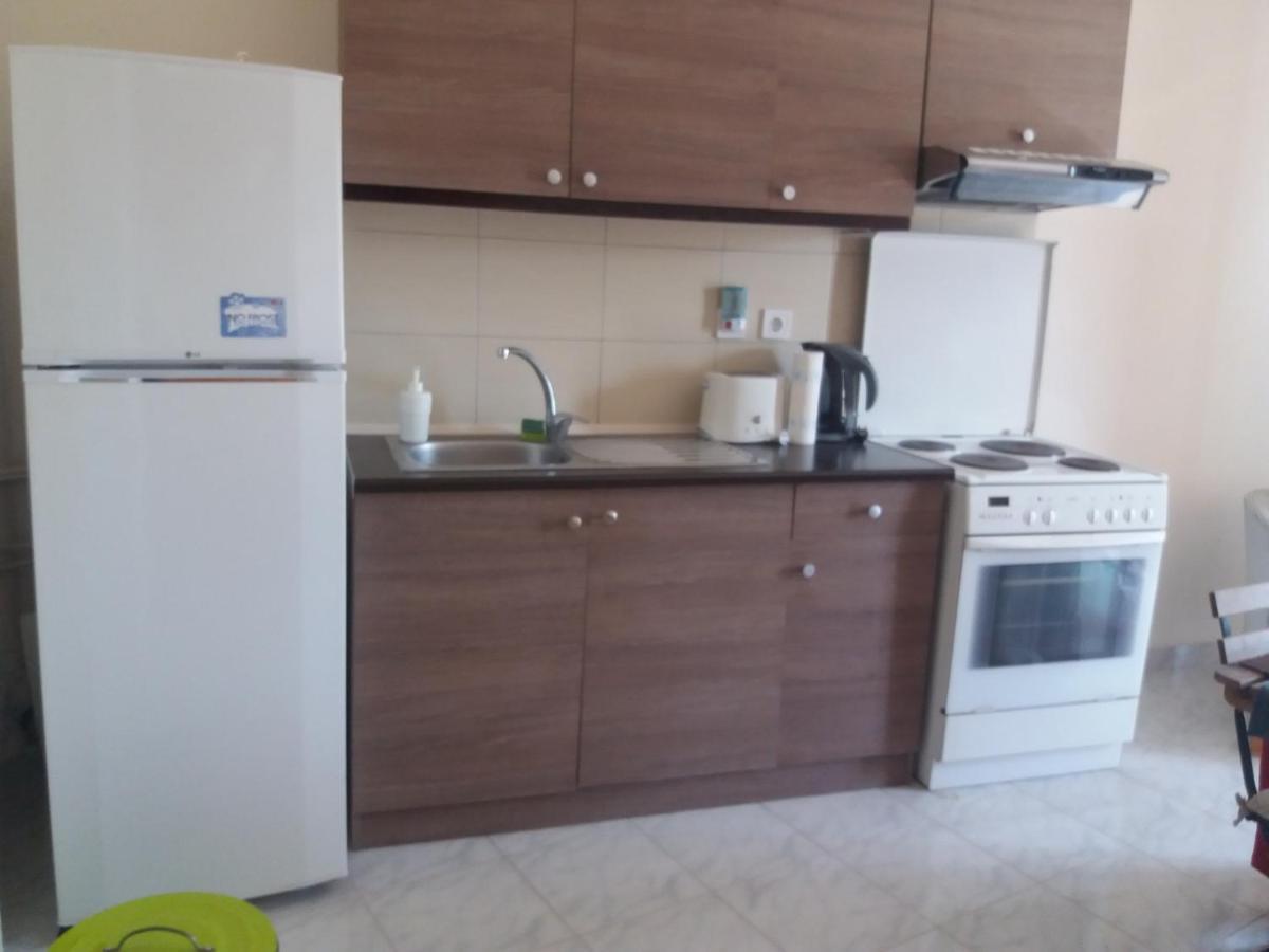 Forest & Sea Apartment Poros Town Luaran gambar