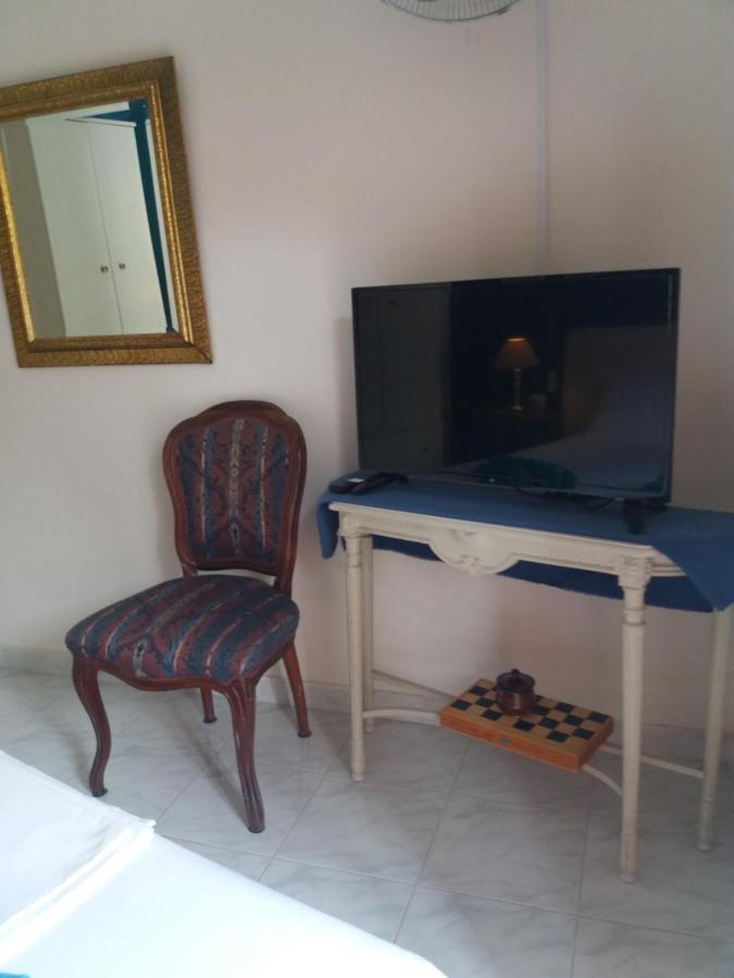 Forest & Sea Apartment Poros Town Luaran gambar