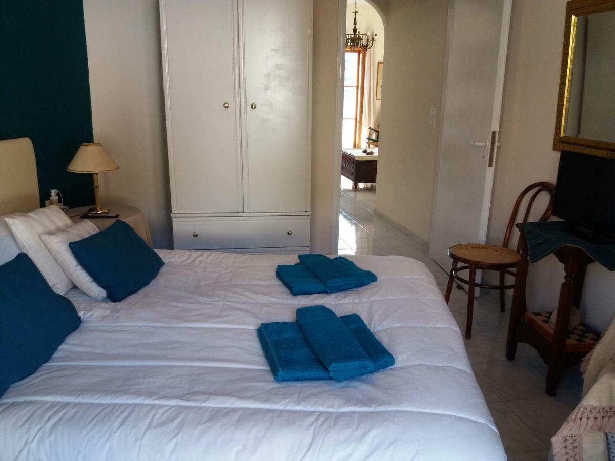 Forest & Sea Apartment Poros Town Luaran gambar