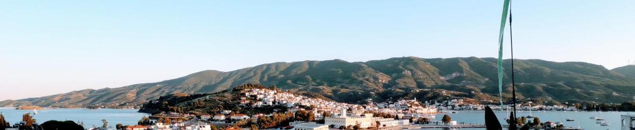 Forest & Sea Apartment Poros Town Luaran gambar